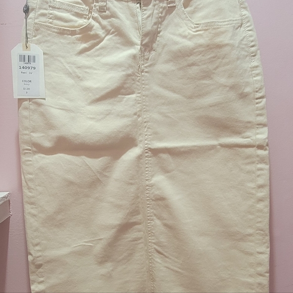 SOLD
Inherit Denim Skirt - Picture 2 of 4